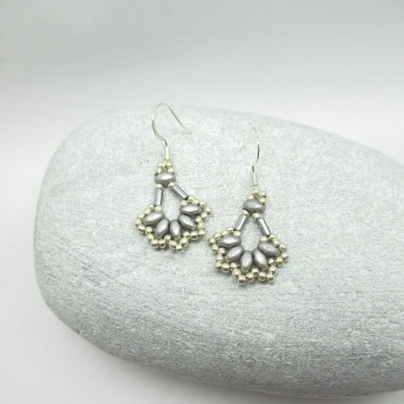 Hand stitched fan earrings - Picture 3 of 6